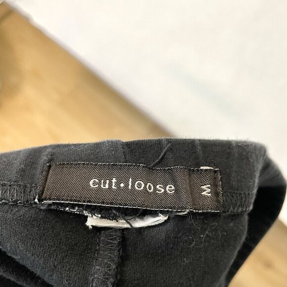 Cut Loose Cropped Pull-On Stretch Leggings Pants Classic Black size Medium - Picture 4 of 4